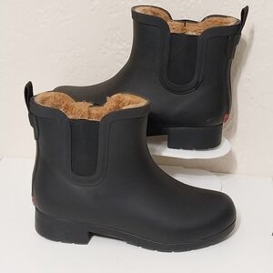 Chooka Size 6 Black Ankle Rain Boots